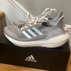 Adidas ultraboost 21w ntw never used size 9.5w
